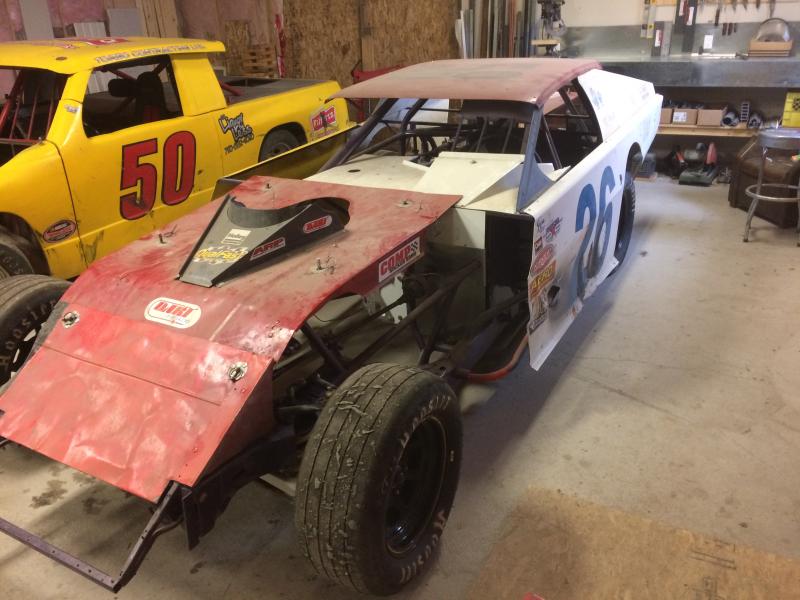 Older lefthander chassis For Sale in Sexsmith 2000