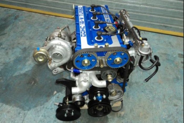 YB Cosworth engine 572bhp 700Nm main photo