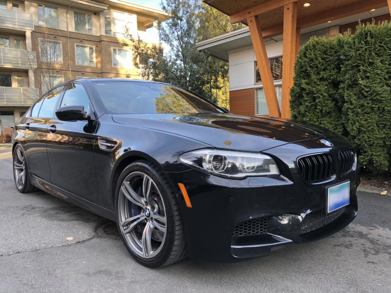 2014 BMW M5 with Competition Package. main photo