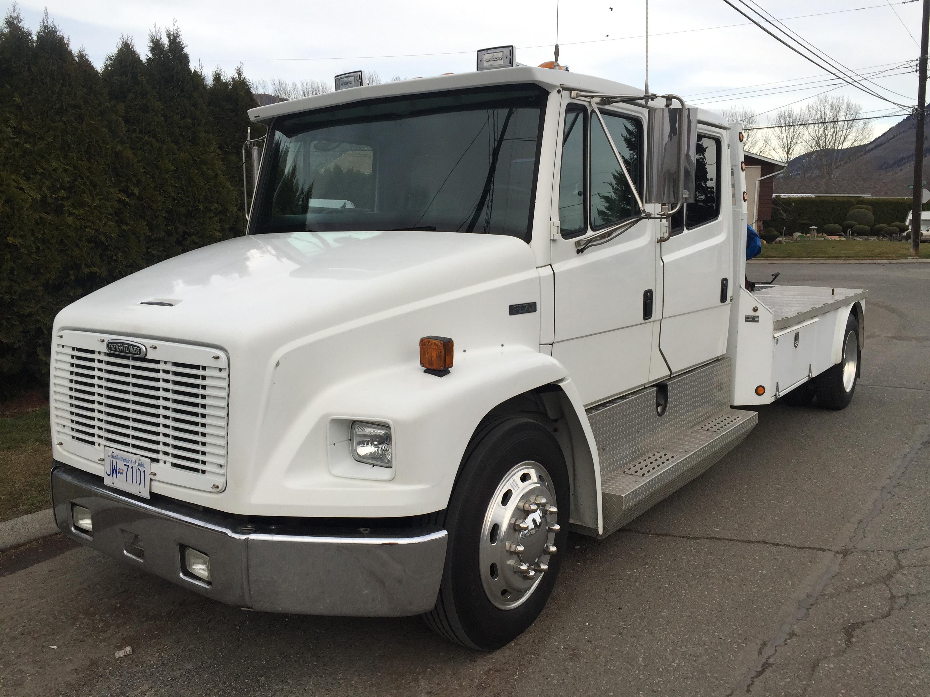 1997 Freightliner FL70 Sport Chassis For Sale in Kamloops 43000