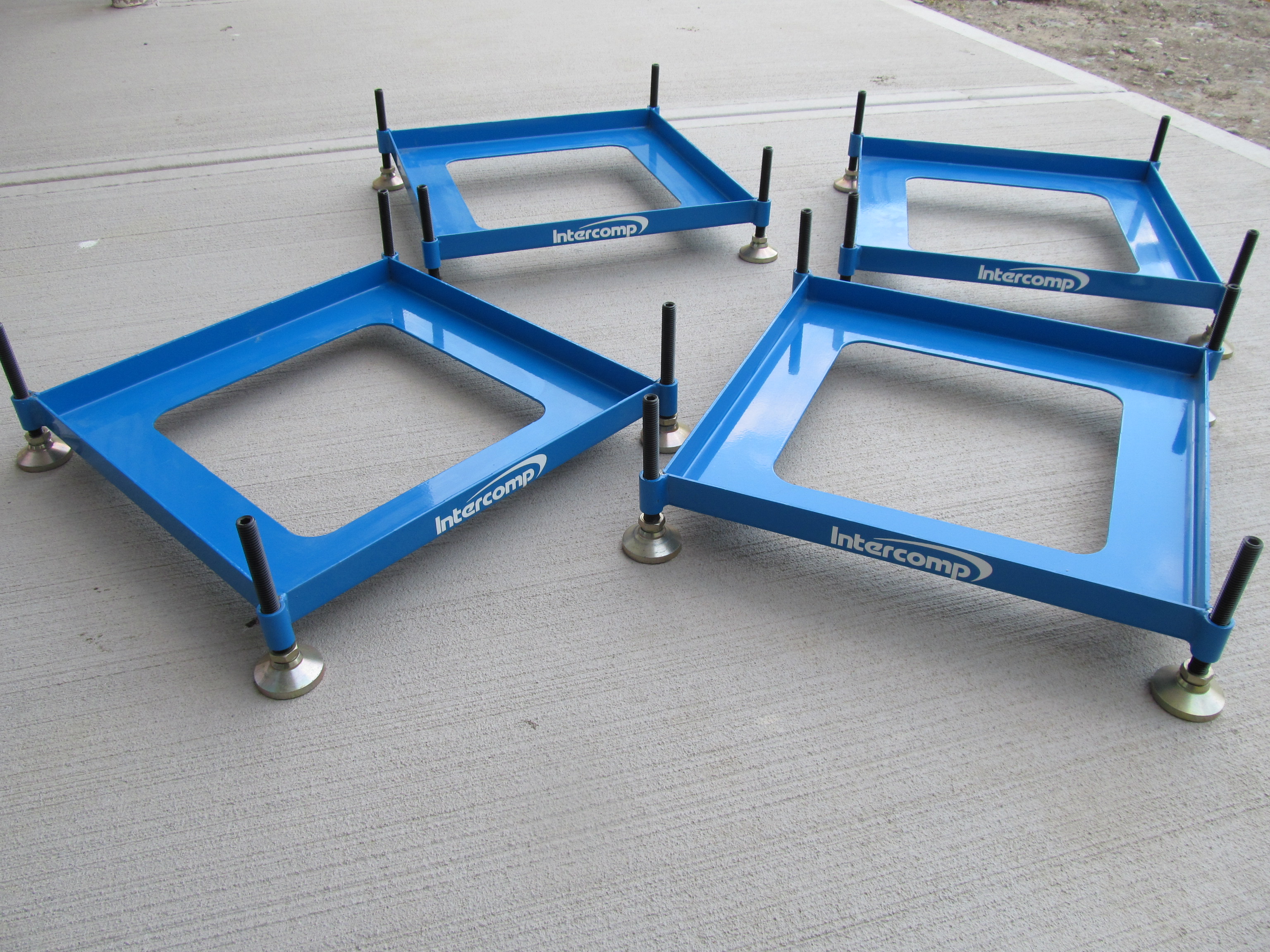 scale pad levelers For Sale in Merritt 300